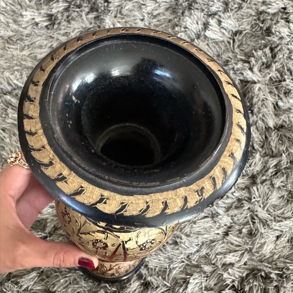 Vintage etched brass enameled vase - Picture 6 of 10